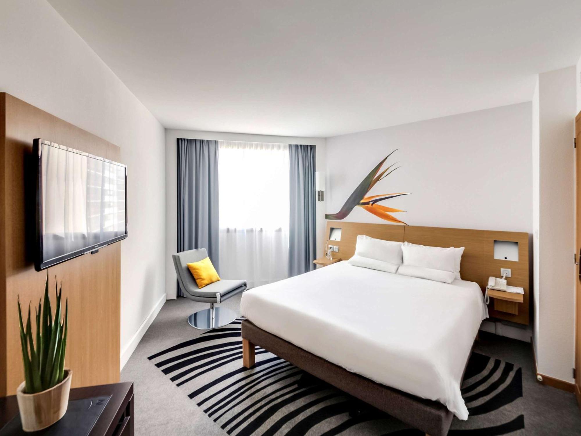 Novotel Paris Centre Gare Montparnasse Exterior photo