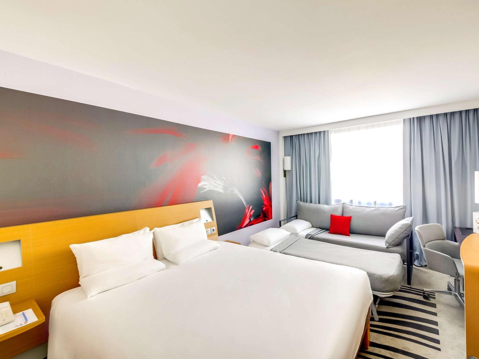Novotel Paris Centre Gare Montparnasse Exterior photo